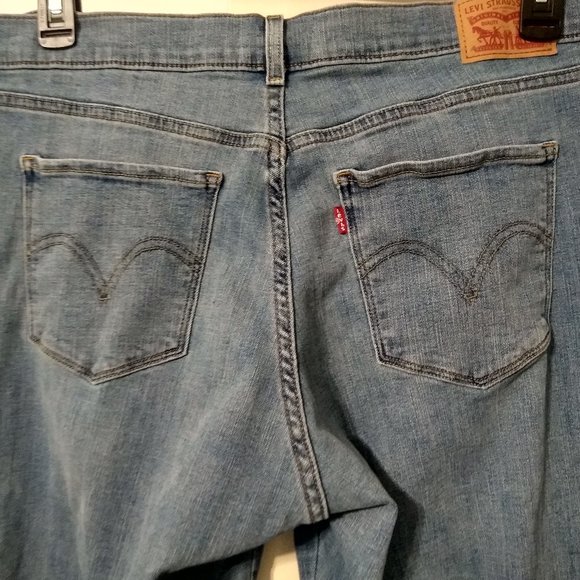 Levis Classic Bootcut (Size 16) with Embroidered Flower Design - Picture 5 of 6